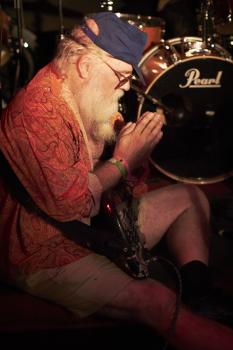 R Stevie Moore